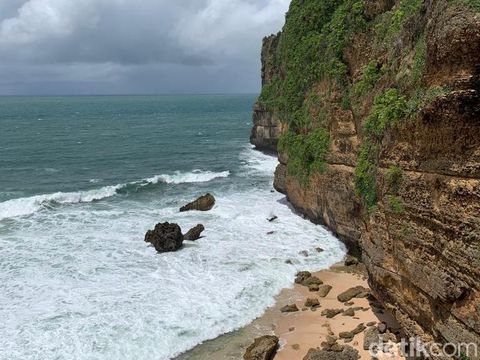 Pantai Karang Payung, Wonogiri.