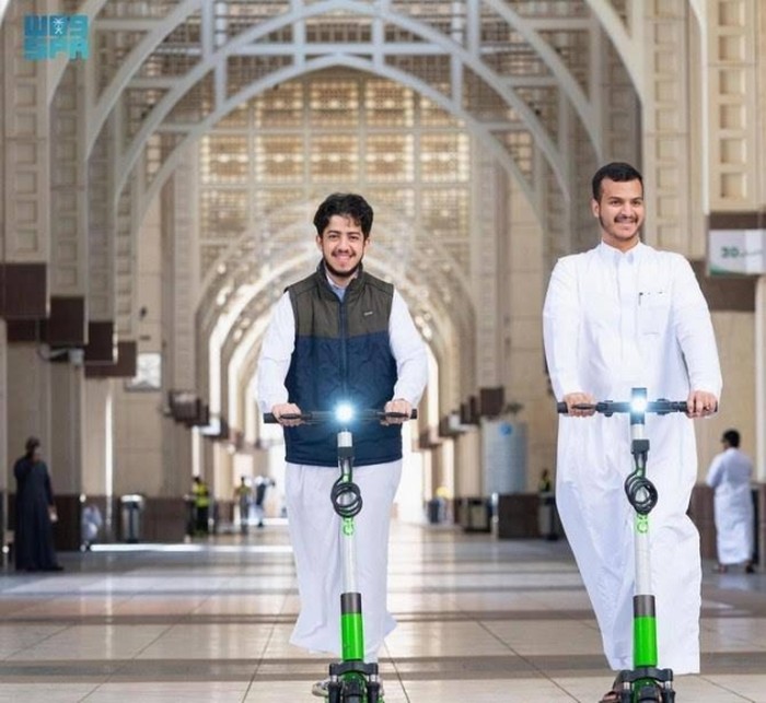 Makkah luncurkan inisiatif penggunaan alat transportasi ringan seperti skuter dan sepeda, Sabtu (23/12/2023). Inisiatif didukung Universitas Umm Al-Qura.