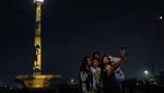 Melihat Keindahan Video Mapping Monas