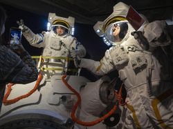 Melihat Ambisius China di Luar Angkasa Lewat Pameran Antariksa