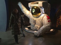 Melihat Ambisius China di Luar Angkasa Lewat Pameran Antariksa