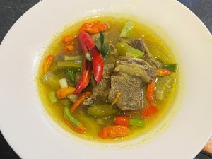 Resep Garang Asam Iga Sapi yang Pedas Segar untuk Malam Tahun Baru
