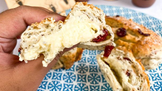 Roti Macan viral di Bandug, antre bisa 2,5 jam!