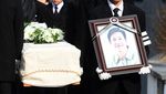 Foto Jenazah Lee Sun Kyun Diantar ke Rumah Abadi
