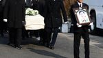 Foto Jenazah Lee Sun Kyun Diantar ke Rumah Abadi