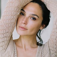 4. Gal GadotKecantikan Gal Gadot tentu tak perlu diragukan. Aktris asal Israel itu mengawali karier sebagai ratu kecantikan yang mewakili negaranya di ajang Miss Universe 2004.Foto: Instagram