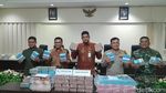 Tumpukan Uang Rp 7,8 M Proyek Lampu Pocong yang Ditagih dari Kontraktor