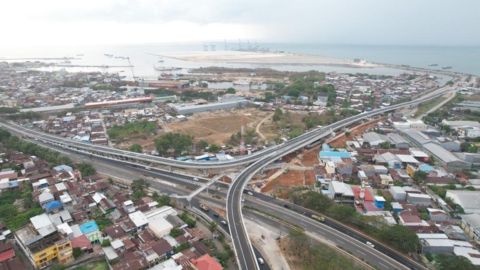 Akses jalan Tol Makassar New Port (MNP)