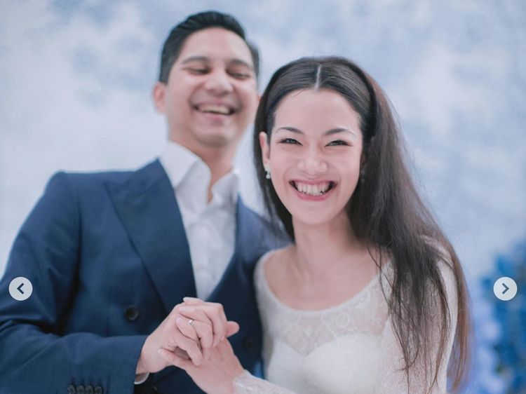 8 Foto Romantis Budi Djiwandono Menikah, Istri Bergaun Putih