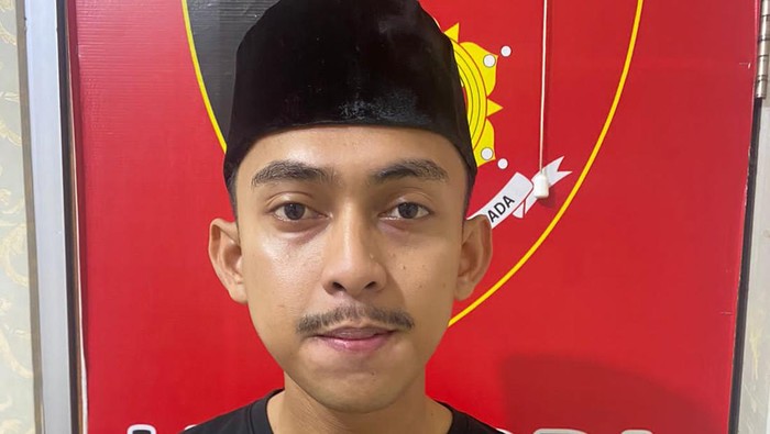 Eko Suprayitno (27) oknum guru yang memperkosa anak muridnya di Pontianak, Kalbar.