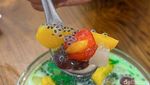 Segar! Es Kepal Rainbow hingga Es Cendol Durian dari Mataram