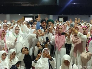 Kumpul dengan Para Nyai di Jateng, Gus Miftah: Pilar Pemenangan Prabowo-Gibran