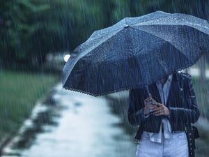 Prakiraan Cuaca DIY Hari Ini: Kawasan Menoreh Hujan Lebat Disertai Petir