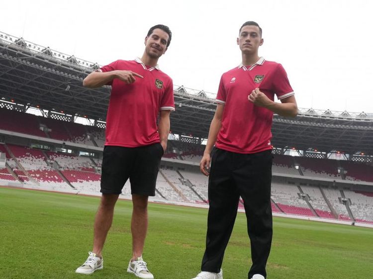 Aksi Jay Idzes dan Thom Haye Foto-foto di GBK