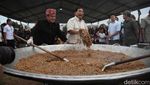 Momen Prabowo Masak Bareng Youtuber Bobon di Cilincing