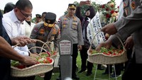Ketua Umum APJASI Leonard Abdul Aziz, menambahkan bahwa pentingnya pengembangan profesionalisme Satpam secara berkesinambungan. Sebagai pengguna jasa pengamanan, kami sangat mendukung upaya pemerintah dalam upaya meningkatkan kemampuan Satpam, mendorong pengembangan kualitas SDM Satpam melalui peningkatan kompetensi yang bertingkat dan berkelanjutan.  