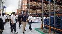Di akhir kunjungannya Wamen BUMN dan rombongan juga melihat Sentra Pangan Nusantara milik BULOG dengan nama BOSSFOOD yang menjual produk-produk berkualitas dengan harga yang terjangkau.