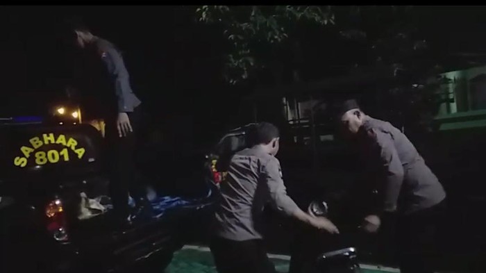 Polisi mengamankan ABG balap liar dengan knalpot brong di Ngawi