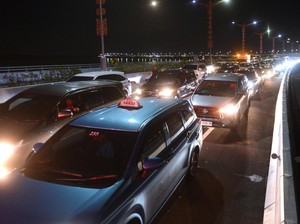 Muncul Wacana Kendaraan Non Pelat DK Dilarang Masuk Bali saat Libur Nataru