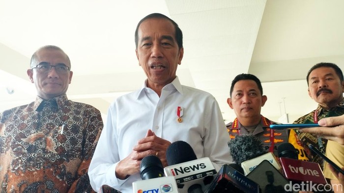 Presiden Jokowi meminta kepada pengawasan pembangunan dan pengoperasian smelter diperketat usai terjadi ledakan di smelter PT ITSS di Morowali, Sulteng. (Brigitta Belia/detikcom)