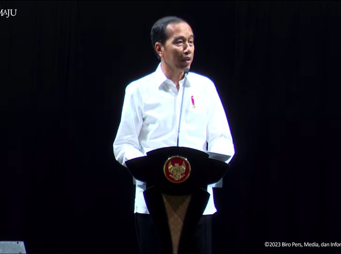 Presiden Jokowi saat memberi sambutan di acara konsolidasi nasional KPU RI bersama pengurus KPU daerah se-Indonesia yang digelar di Istora Senayan (YouTube Setpres)