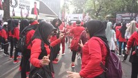 Senam tersebut diikuti ratusan emak-emak pendukung Ganjar-Mahfud.
