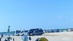 Asyiknya Jalan-jalan Santai di Pantai Sanur