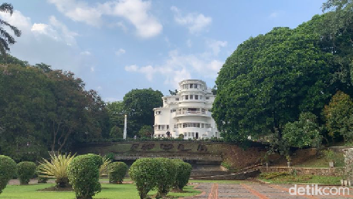 Villa Isola Sekarang