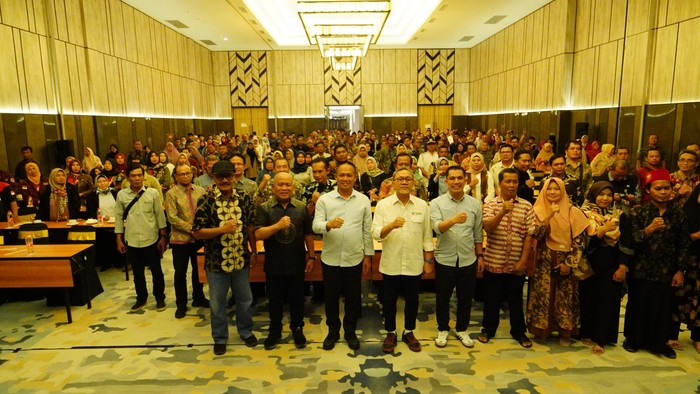 Zulhas Resmikan Pasar Pagi