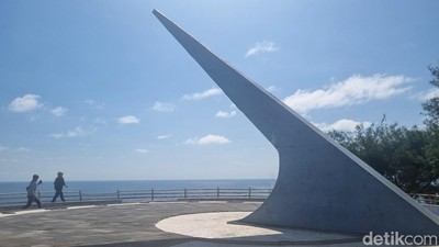Baron Techno Park, Wisata Edukasi Dekat Pantai Punya Jam Matahari