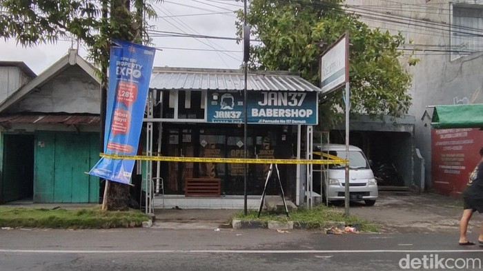 Lokasi barbershop jalan pemuda Demak dugaan pembunuhan jelang malam tahun baru, Minggu (31/12/2023).