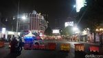 Jalan Tunjungan Dipadati Warga Jelang Pergantian Tahun