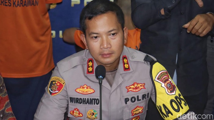 Kapolres Karawang AKBP Wirdhanto
