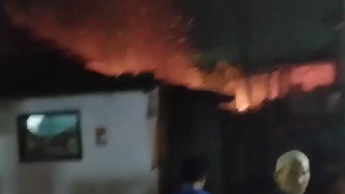 Kebakaran di Jalan Toa Daeng 3, Makassar.