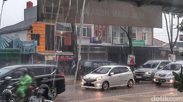 Kondisi hujan di Bandung Selatan
