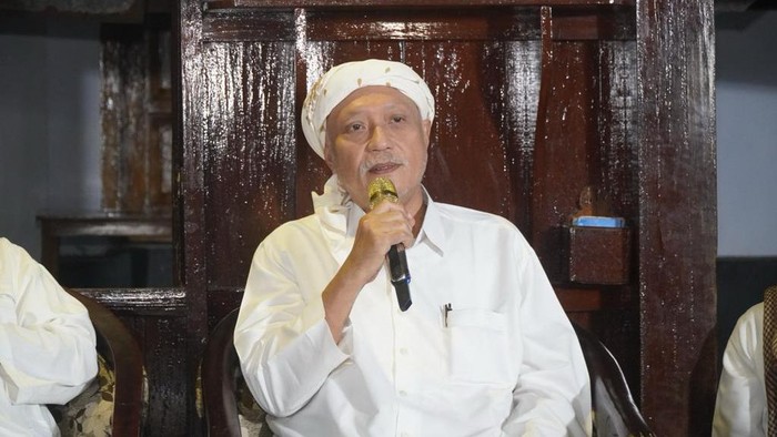 RKH Muhammad Rofii Baidhowi, Pengasuh Pondok Pesantren Al-Hamidy Banyuanyar.