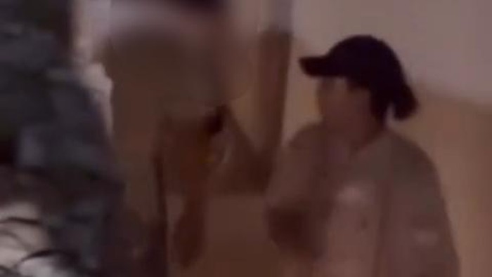 Potongan gambar dari video sejoli mesum di kelab, Ungasan, Badung, Bali, Jumat (29/12/2023).