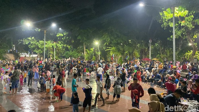 tahun baru di Taman Bungkul