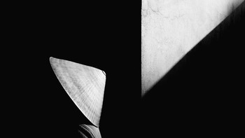 Untitled karya Drew Hopper dinobatkan sebagai juara kategori Minimalism. Foto: Drew Hopper/2023 reFocus Awards Black and White Photo Contest