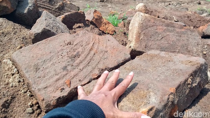 Batu bata di situs Wonoboyo Klaten sebelum terdampak proyek tol bulan Mei 2023 lalu.