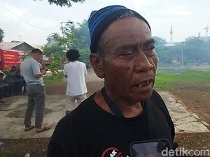 Puluhan Warga Mengungsi Usai Rumahnya Ludes Terdampak Gudang Palet Terbakar