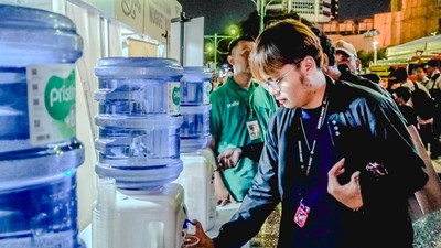 Berbagi Kebaikan dengan Ribuan Masyarakat di Perayaan Tahun Baru 2024