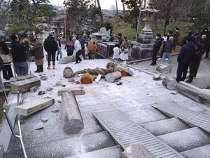 RI Imbau WNI di Jepang Waspada Gempa Susulan, Warning Tsunami Belum Dicabut