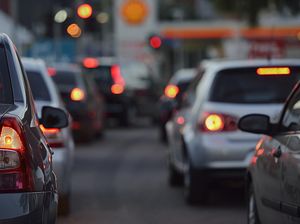 Ada Genangan Air 30 Cm, Tol Jagorawi Macet dari Gunung Putri sampai Cibubur