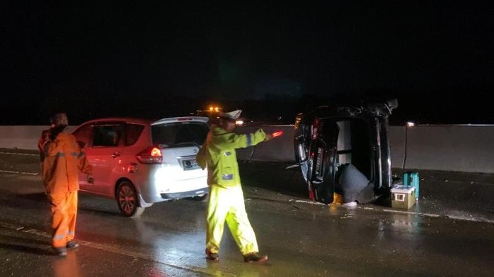 Kecelakaan di Tol Magetan