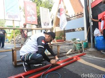 FX Rudy Kembali Jadi Tukang Las Usai Lengser dari Pengurus PDIP