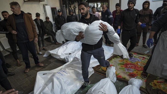 Jumlah korban tewas di Gaza akibat perang Hamas dan Israel terus bertambah. Terbaru, jumlah korban tewas mencapai 21.822 orang.