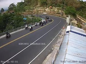 Lalin Wonosari Gunungkidul Lancar, Jangan Langgar Marka Jalan!