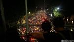 Potret Kemeriahan Malam Pergantian Tahun di Kota Surabaya