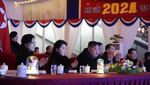 Momen Kim Jong Un Rayakan Tahun Baru di Stadion 1 Mei Pyongyang